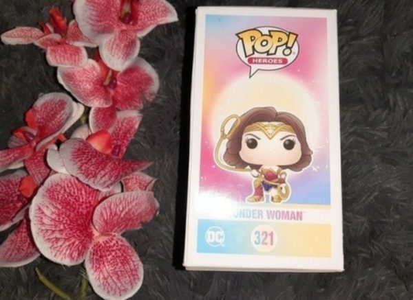 Wonder woman 321 pop - Imagen 4